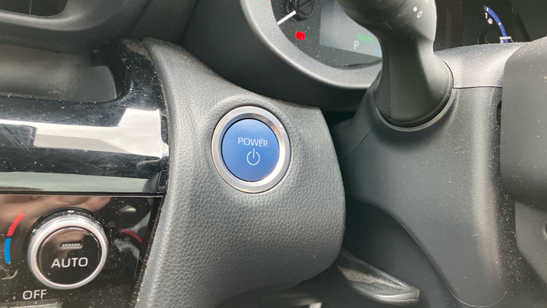 Toyota Yaris Cross 1.5 Hybrid Dynamic AWD 5dr CVT Hybrid Estate